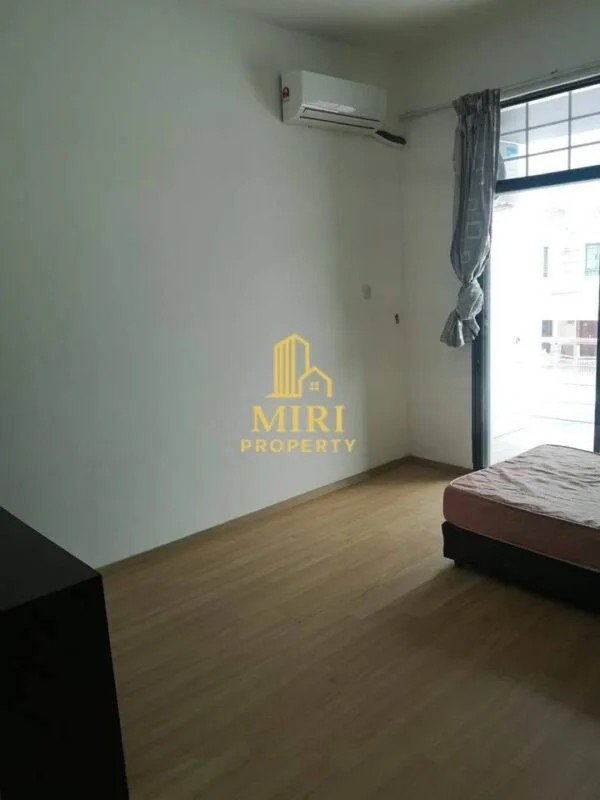 5 Bedrooms 3 Bathrooms 2 Storey Terrace House For Rent At Curtin Water Senadin Miri House For Rent 9 7